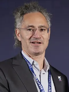 Portrait of Alexander Karp