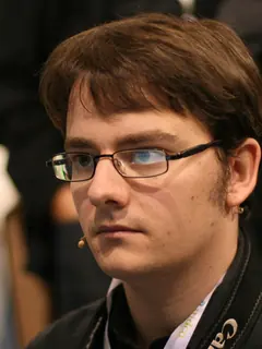 Portrait of Simon Willison
