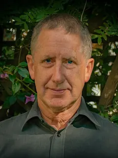 Portrait of Yoav Shoham